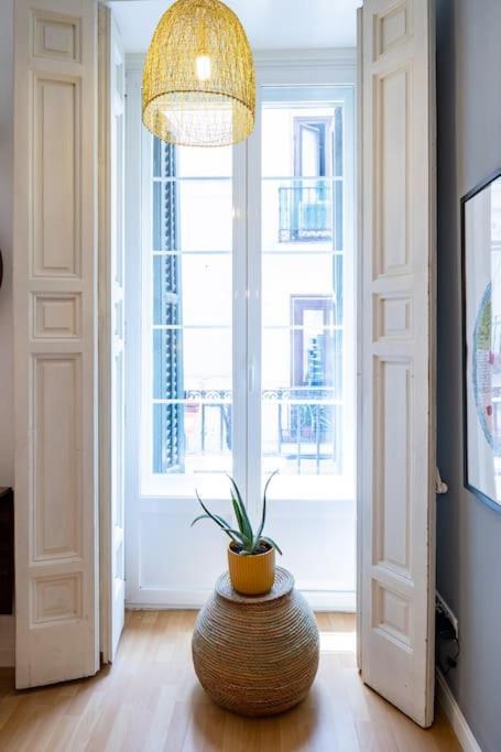 Beautiful Apartment In Malasana For 3 Pax - Ferrer Madrid Dış mekan fotoğraf