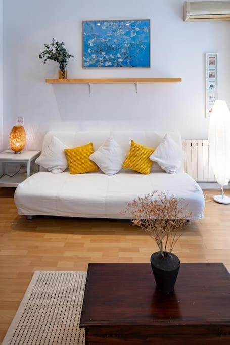 Beautiful Apartment In Malasana For 3 Pax - Ferrer Madrid Dış mekan fotoğraf