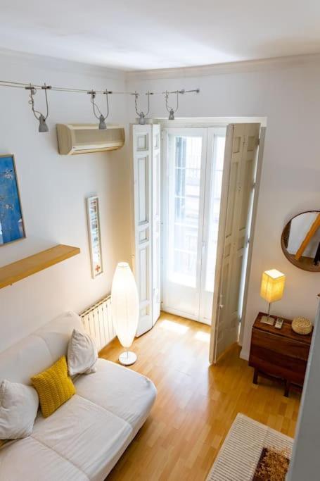 Beautiful Apartment In Malasana For 3 Pax - Ferrer Madrid Dış mekan fotoğraf